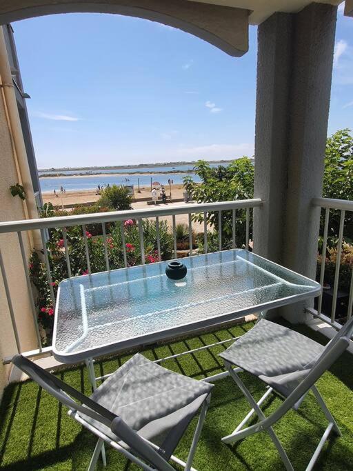 Au Bord De La Plage Du Grazel Gruissan Exterior photo